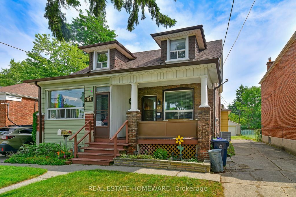 Photo of 295 Chisholm Avenue, Toronto, ON M4C 4W5 (MLS # E12426377)