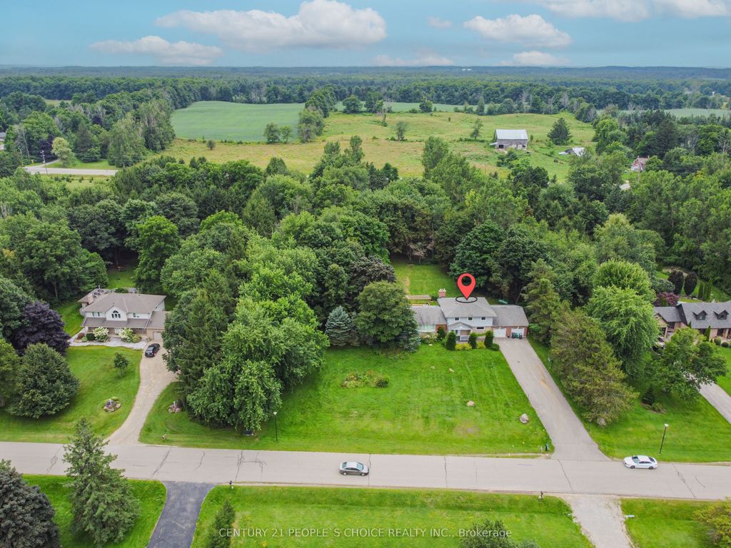 Photo of 8 Glenn Court, Caledon, ON L7K 0P2 (MLS # W12882970)