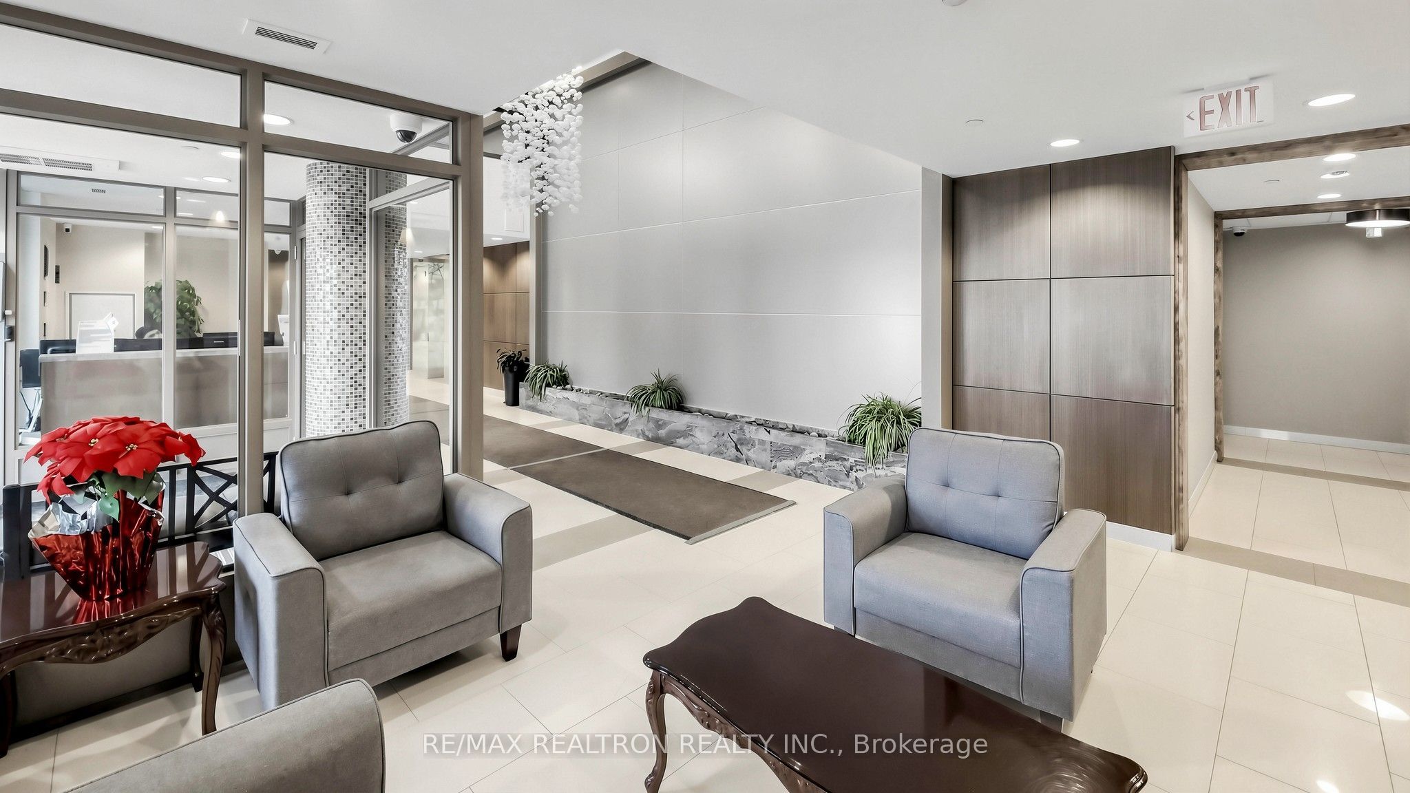 75 Norman Bethune Avenue 108