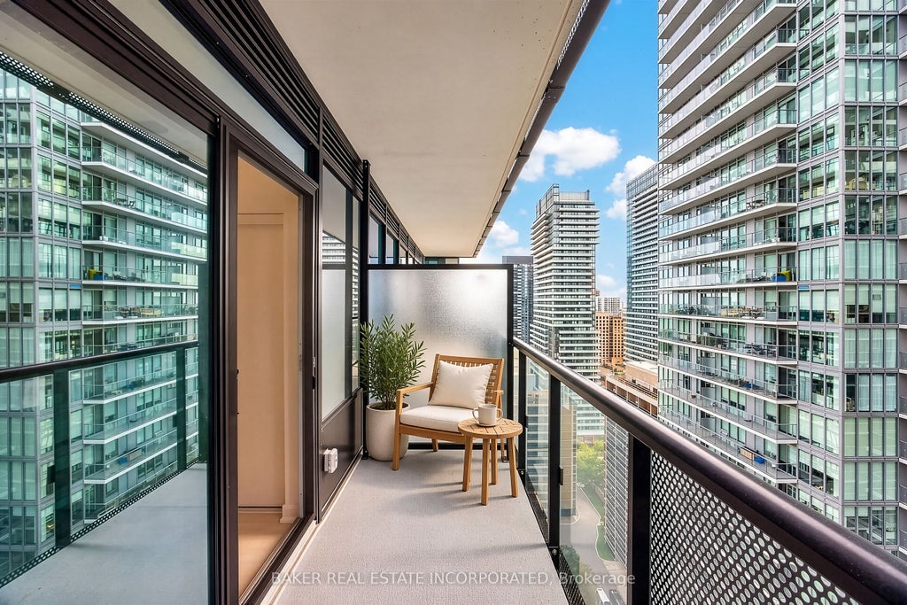 Photo of 117 Broadway Avenue #2303, Toronto, ON M4P 1V3 (MLS # C13883070)