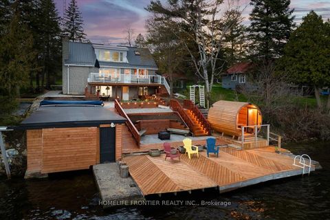 Photo of 6 Lakeview Park Road, Kawartha Lakes, ON K0M 1G0 (MLS # X12472514)