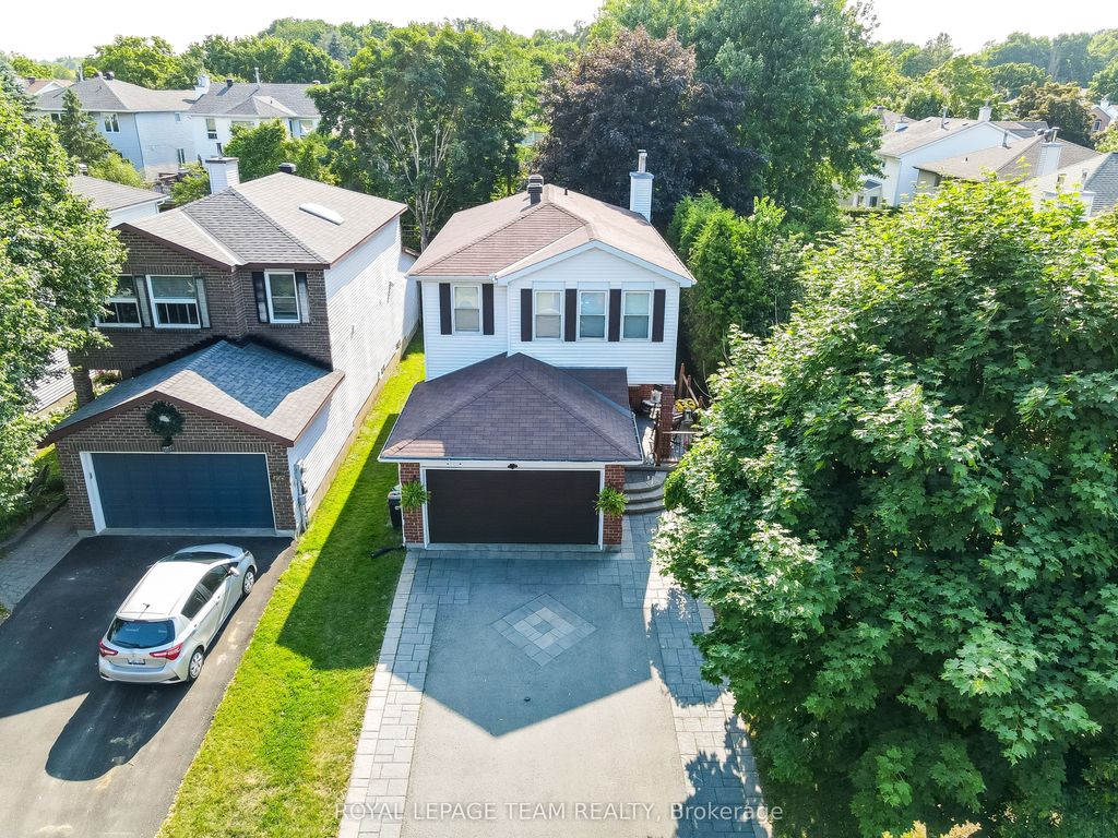 Photo of 141 Acklam Terrace, Kanata, ON K2K 2J4 (MLS # X12933862)