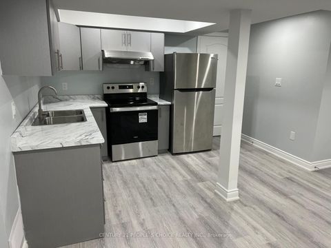 11 Daleridge Crescent (Bsmt) 2 Brampton ON L6P 2X6