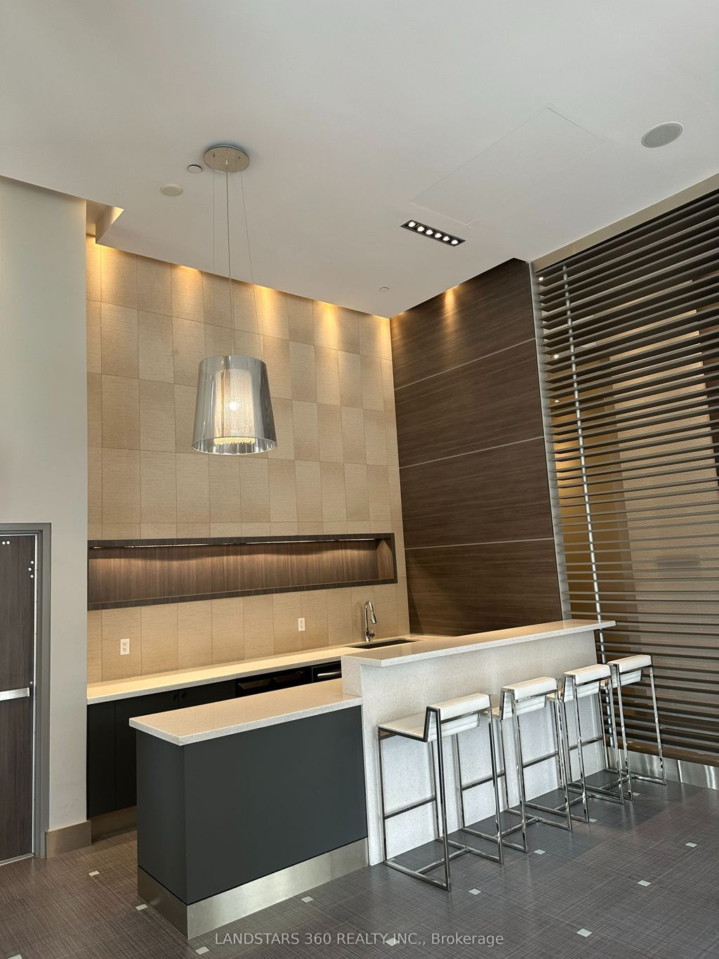 Photo of 500 Sherbourne Street #1702, Toronto, ON M4X 1L1 (MLS # C13147226)