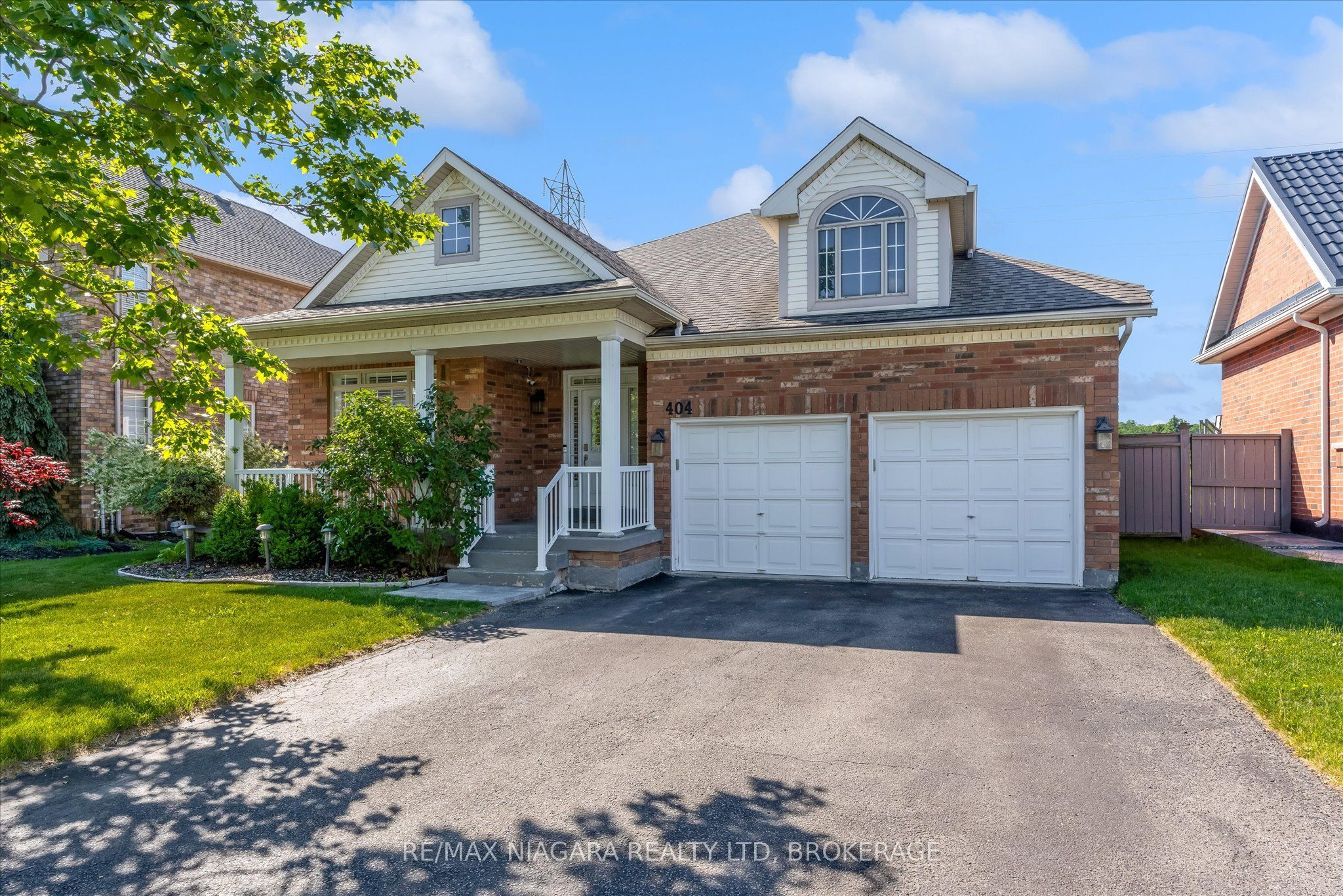 404 Wright Crescent