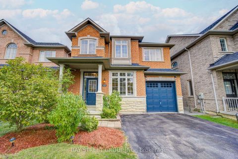15 Sisley Crescent Vaughan ON L4J 9J1
