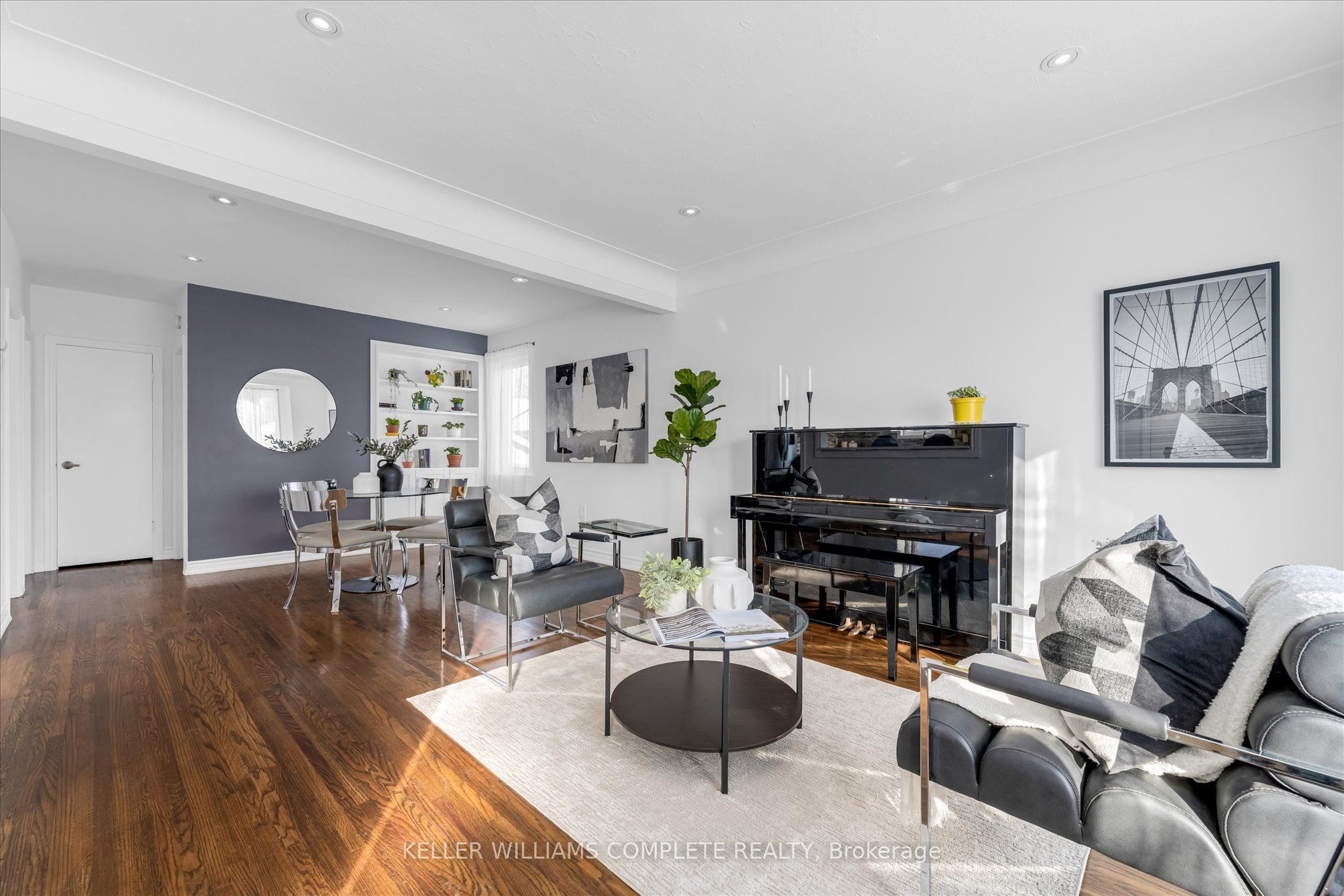 120 EAST 43RD Street