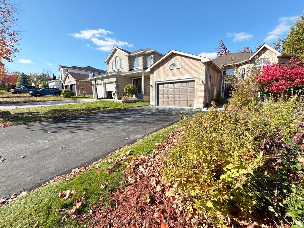 Photo of 18 Forest Dale Drive, Barrie, ON L4M 6M7 (MLS # S12791762)
