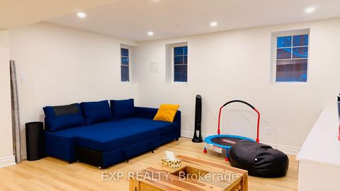 3275 Stalybridge Drive 12 Oakville ON L6M 0L2