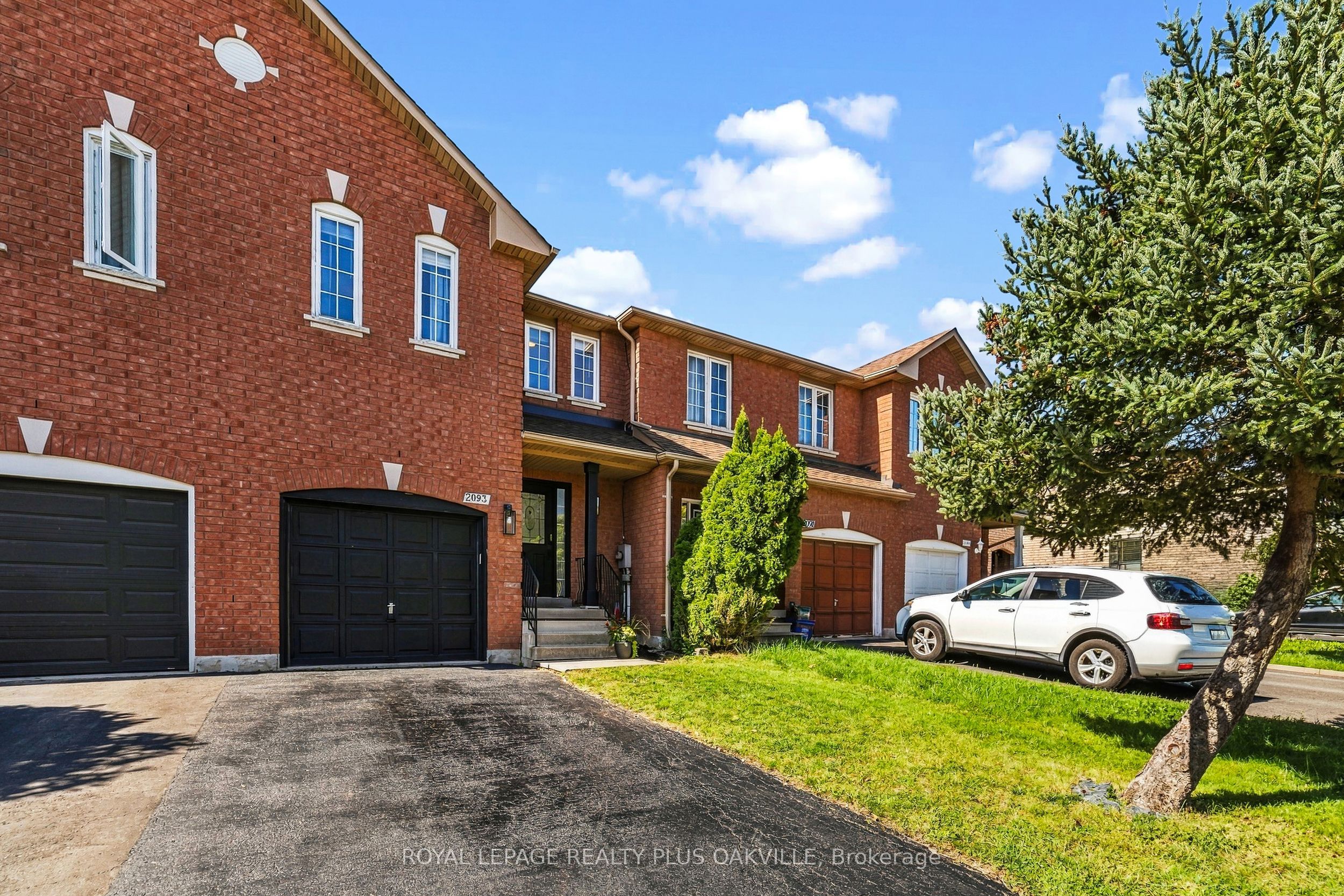 2093 Golden Orchard Trail
