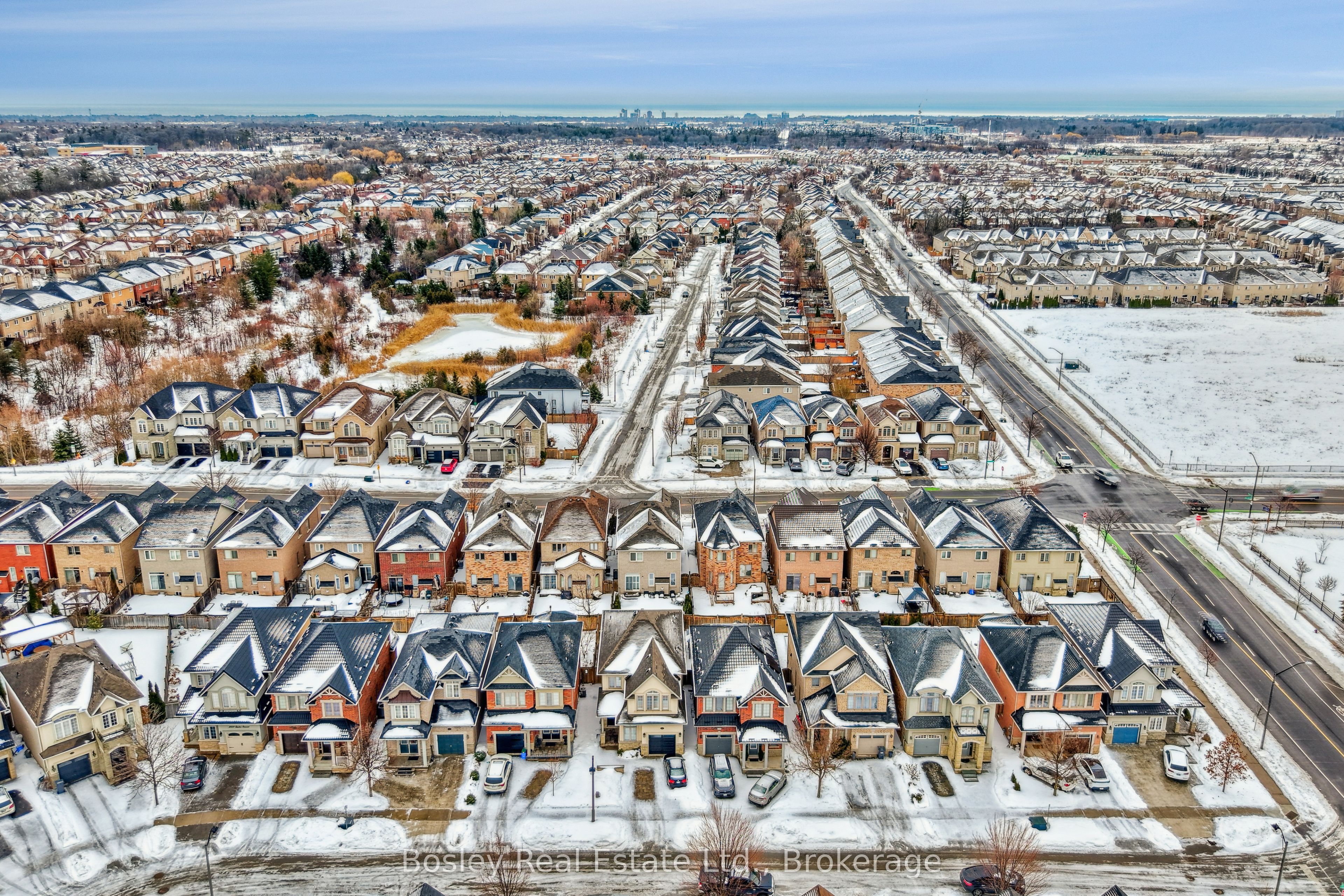 2343 Quetico Crescent