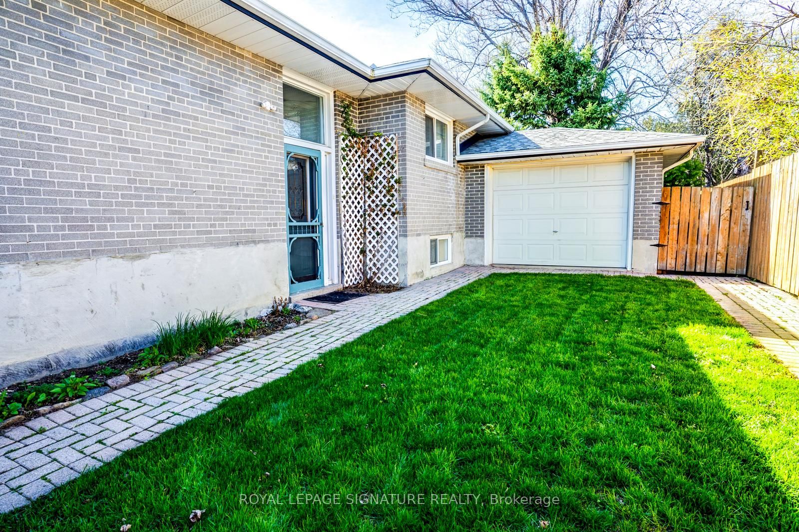 15 Epsom Downs Drive