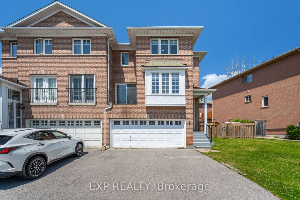 Photo of 10 Seton Park Road, Toronto, ON M3C 3Z6 (MLS # C12502522)
