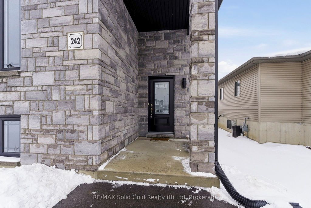 Photo of 242 Glen Nora Drive, Cornwall, ON K6H 0H6 (MLS # X12797974)