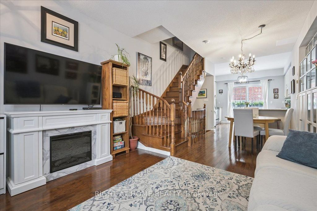 Photo of 101 The Queensway Avenue S #TH 2, Toronto, ON M8Z 0H1 (MLS # W12777274)