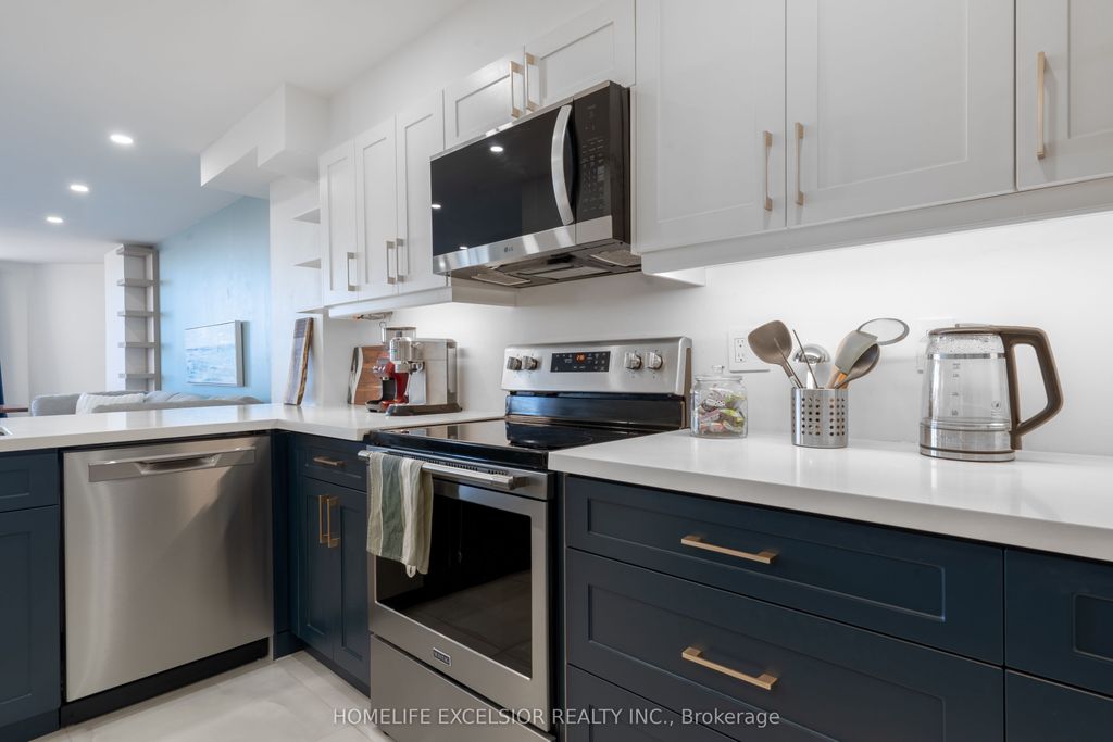 Photo of 236 Albion Road #612, Toronto, ON M9W 6A6 (MLS # W13064738)