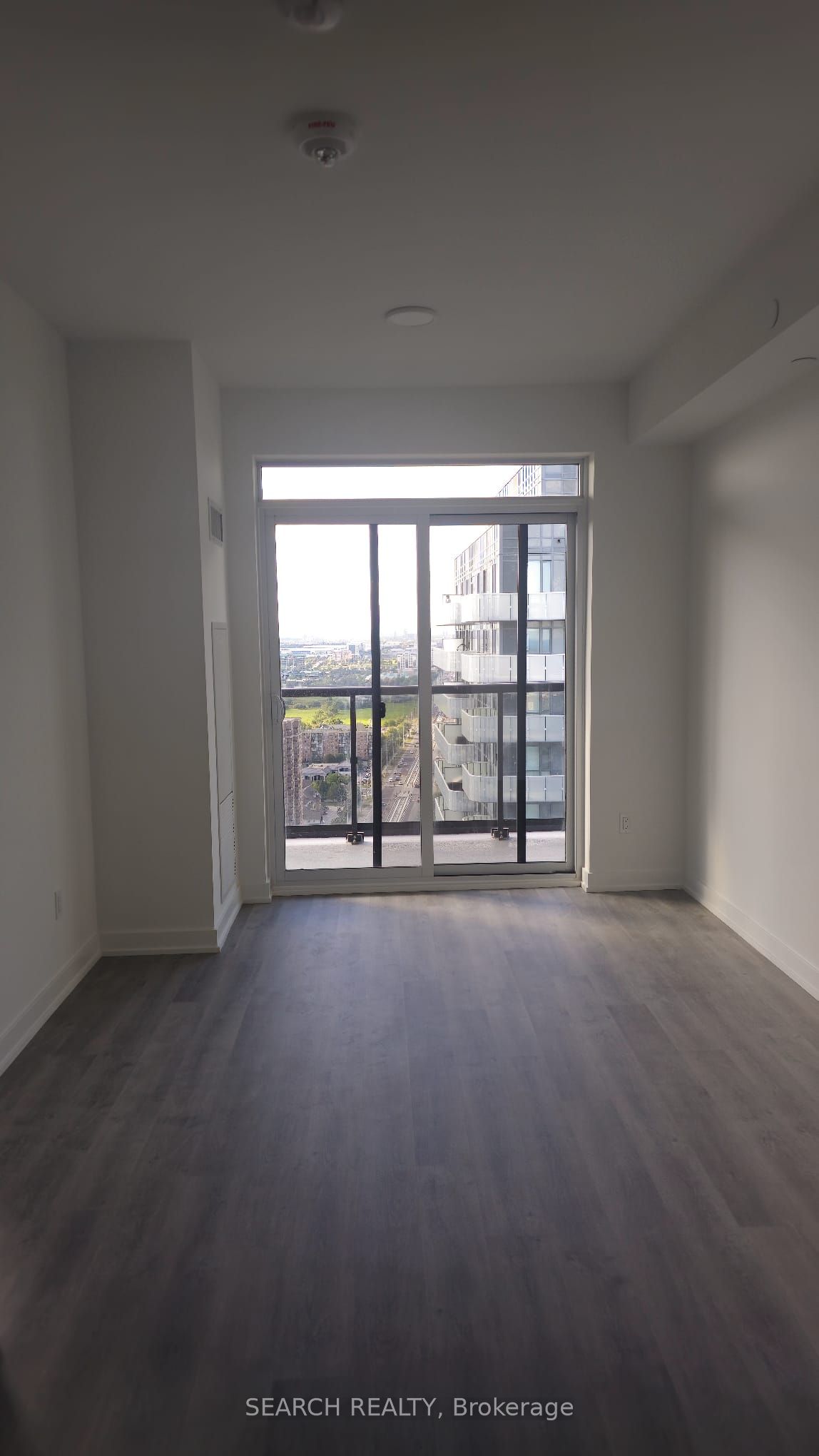 5105 Hurontario Street 3209