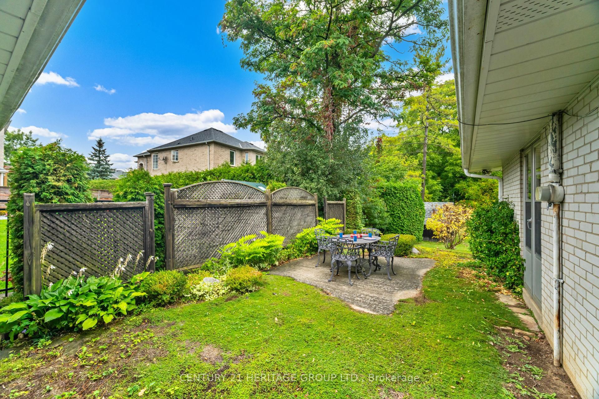 22 Poplar Drive