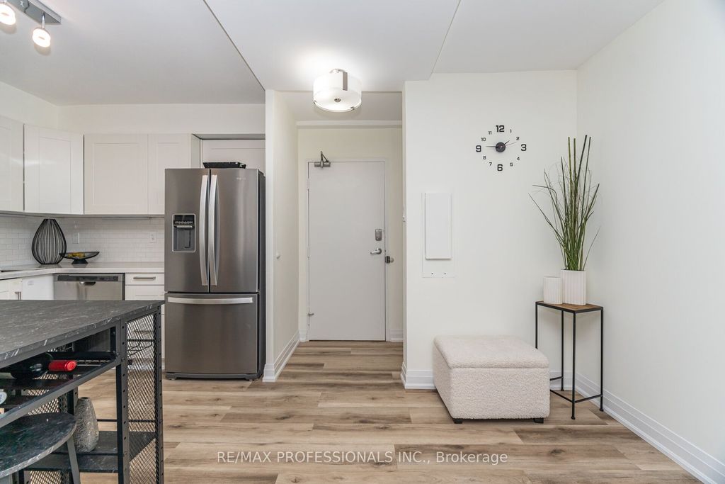 Photo of 364 The East Mall N/A #326B, Toronto, ON M9B 6C5 (MLS # W12814294)