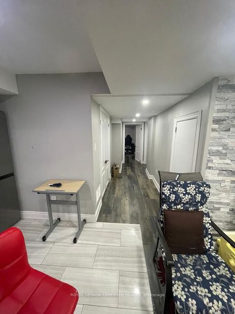 17 Fallowfield Road Brampton ON L6X 0W1