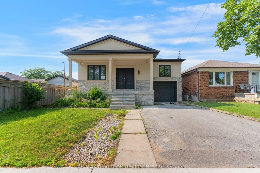 Photo of 32 Bradfield Avenue W, Toronto, ON M8Z 2A3 (MLS # W13690204)