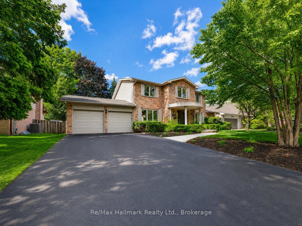 Photo of 2255 BETHNAL GREEN Road, Oakville, ON L6J 5J8 (MLS # W13435570)