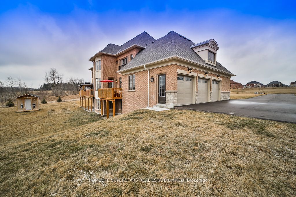 134 AMOS DRIVE Amos Drive