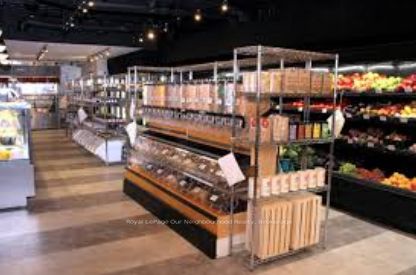 1263 Dundas Street W