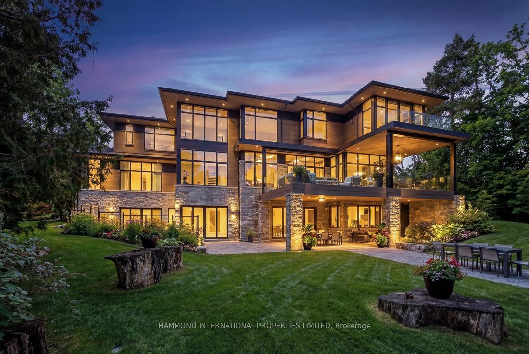 8 Cachet Parkway