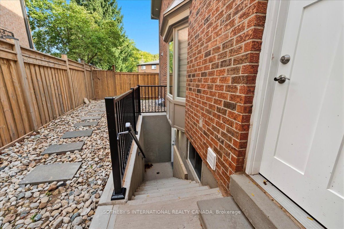 1209 Woodview Drive Bsmt