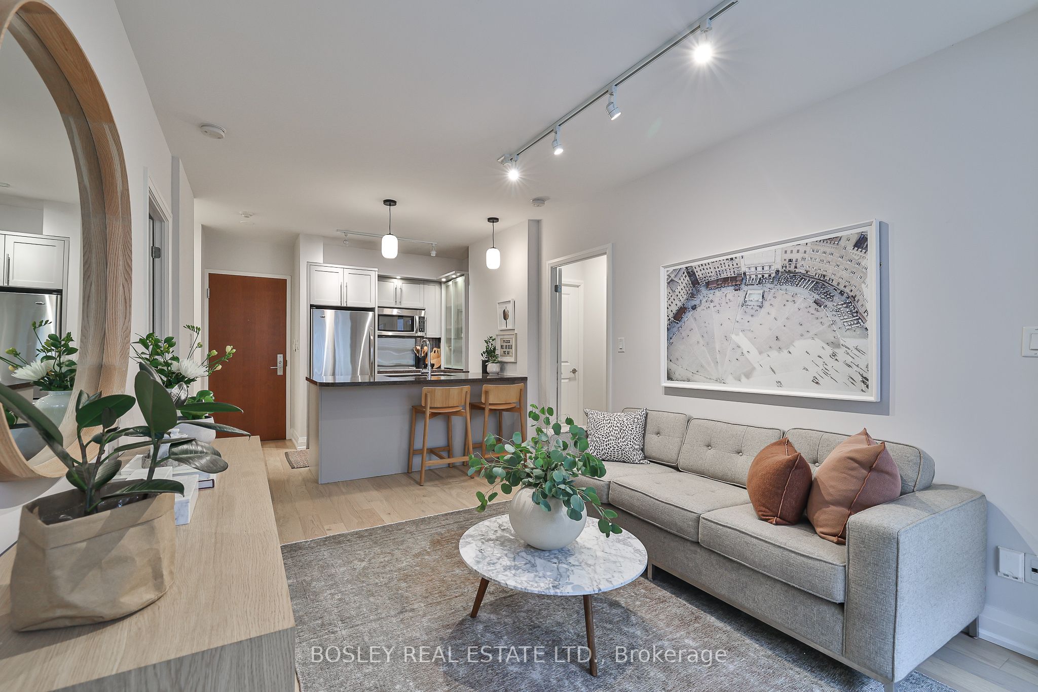 1430 Yonge Street 201