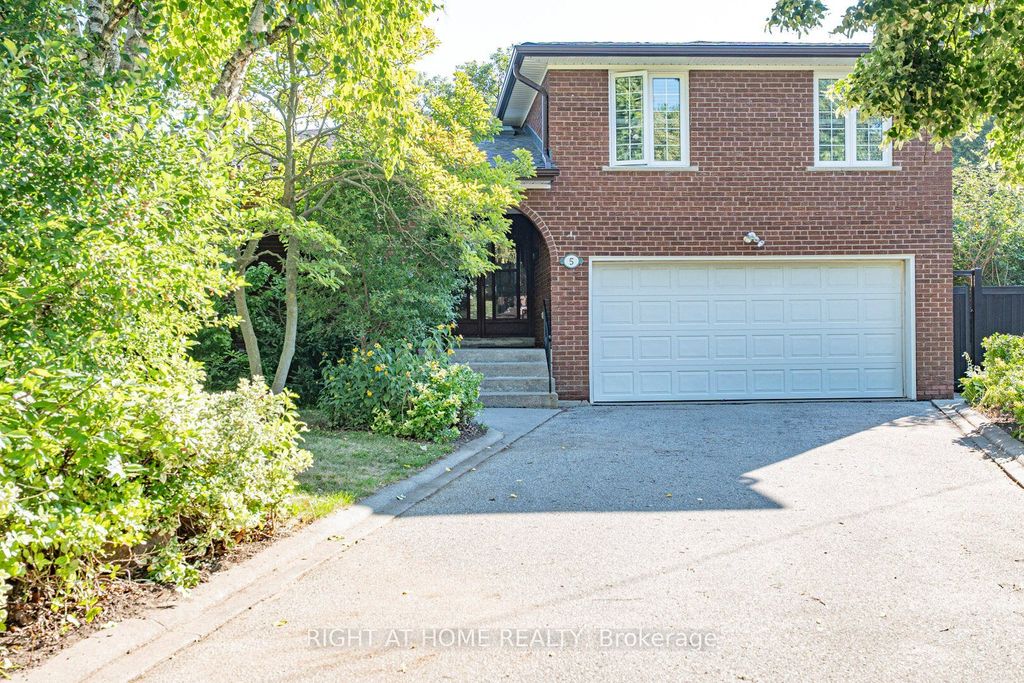 Photo of 5 Greyswood Court, Toronto, ON M9P 3P8 (MLS # W12539350)