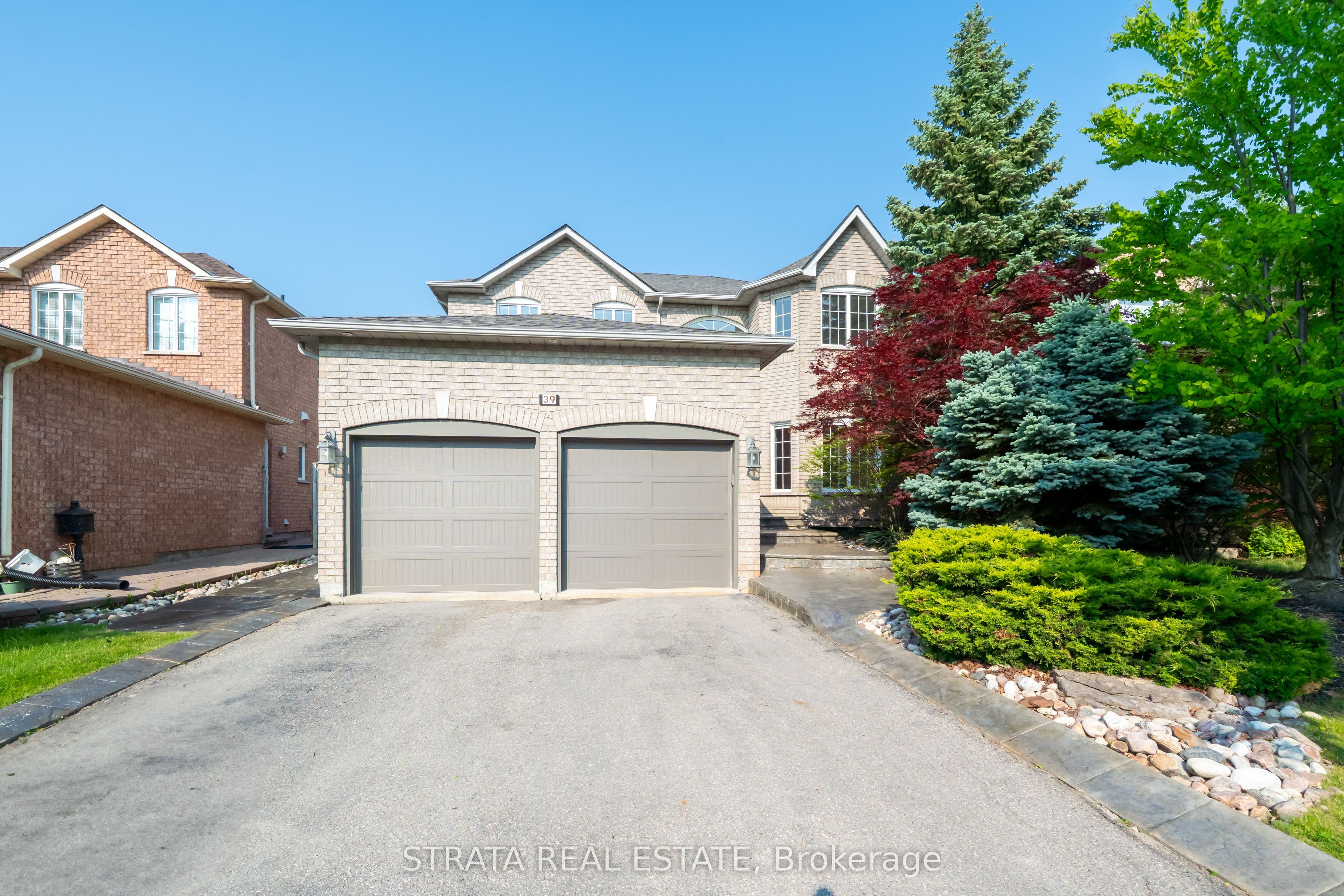 39 Dunblane Avenue