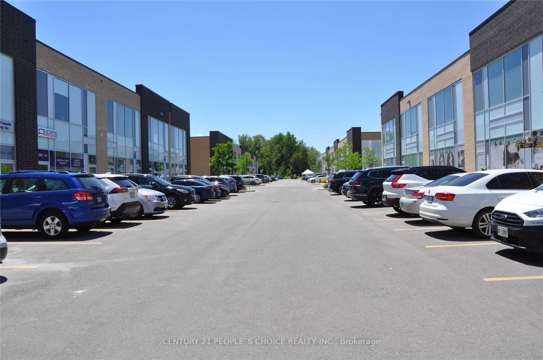 1185 Queensway N/A E 8