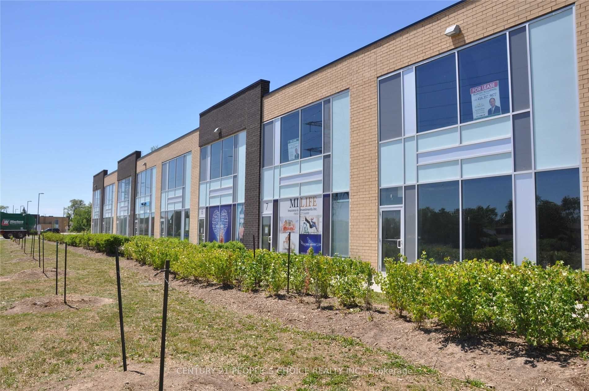 1185 Queensway N/A E 8