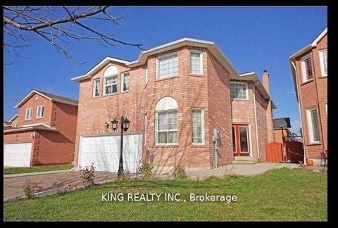 25 Cannon Crescent Brampton ON L6Y 4L8