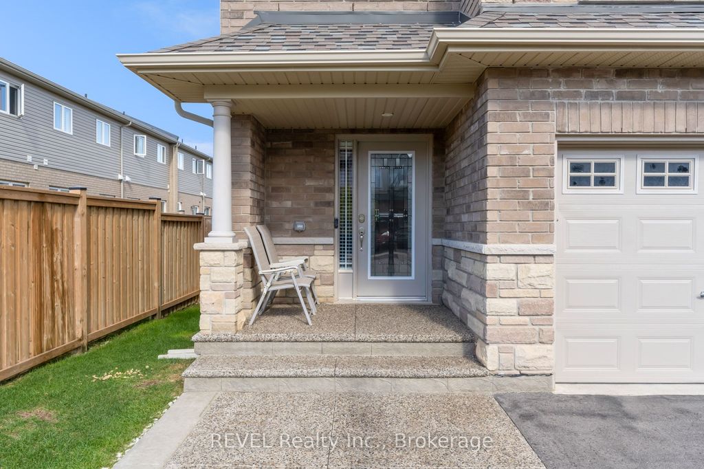 Photo of 102 Cittadella Boulevard, Hamilton, ON L8J 3H5 (MLS # X12653658)