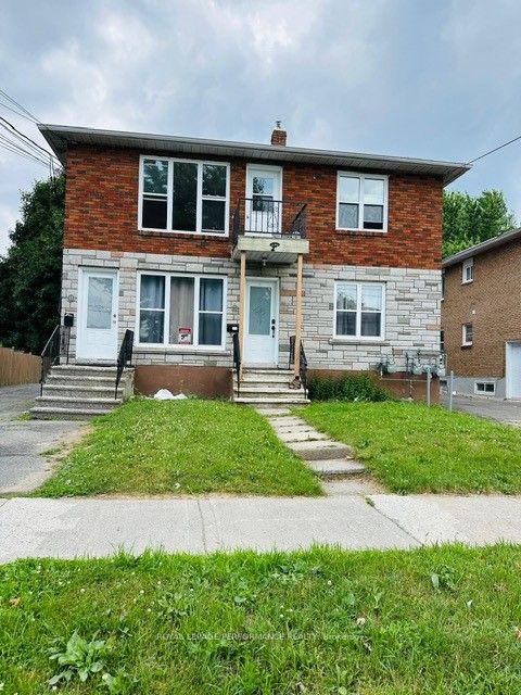 Photo 1 of 10 — 611 St Felix Street, Cornwall, ON K6H 5B4