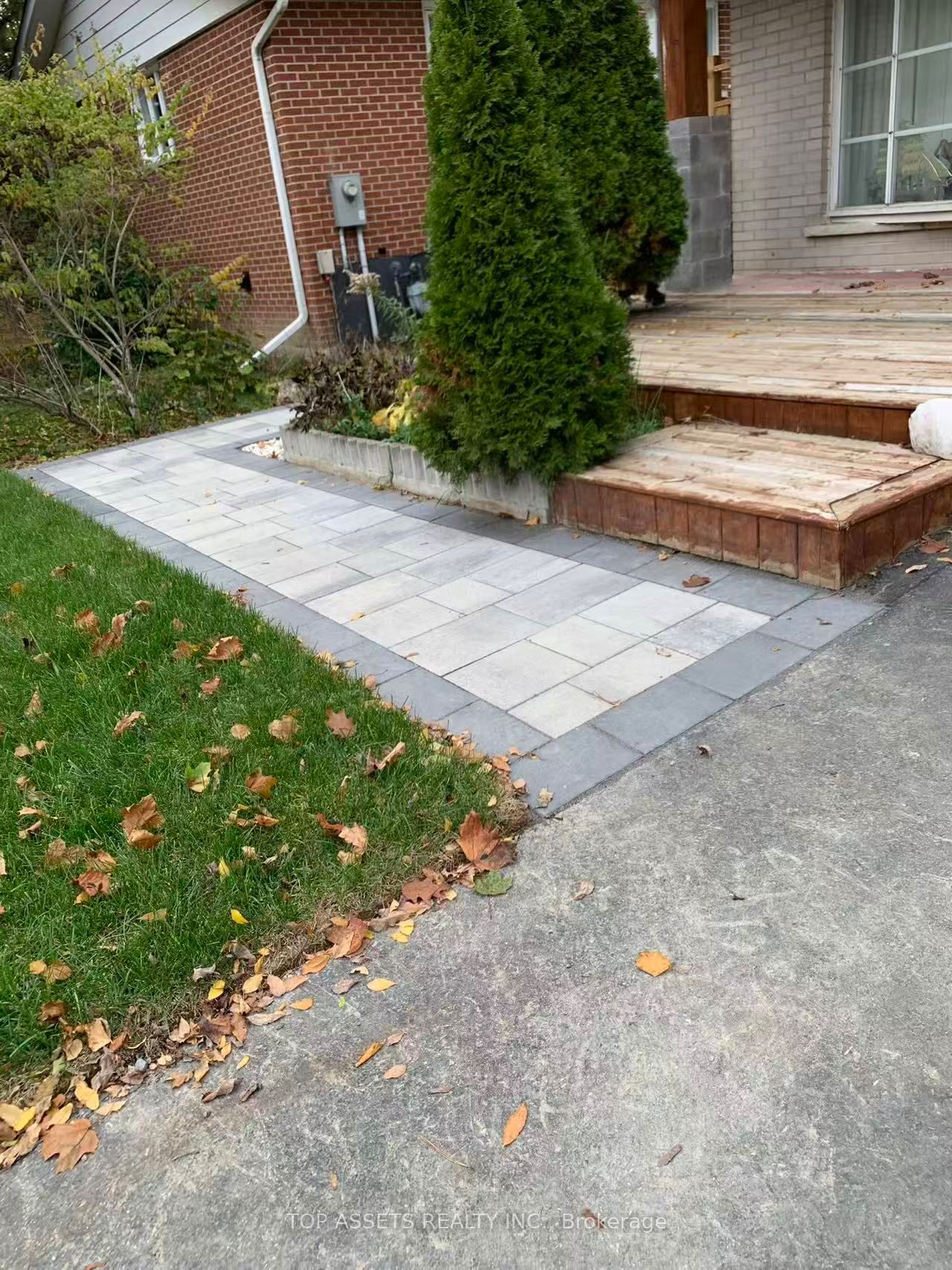 178 Royal Orchard (Basement) Boulevard Basement