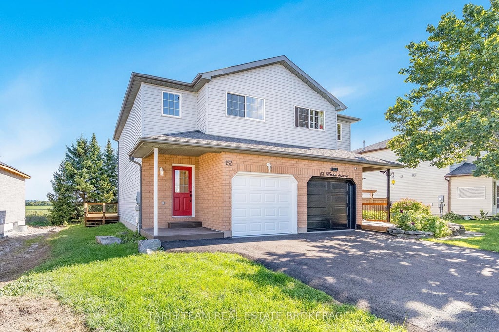 Photo of 152 Ritchie Crescent, Springwater, ON L0L 1P0 (MLS # S14081470)