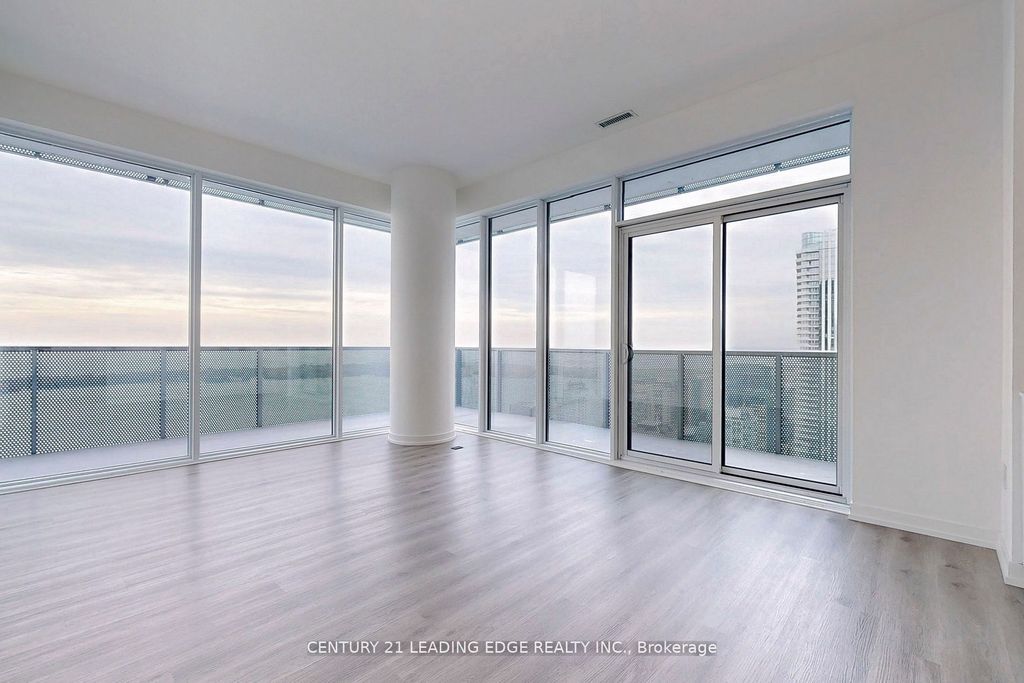 Photo of 138 Downes Street #5909, Toronto, ON M5E 0E4 (MLS # C13229200)