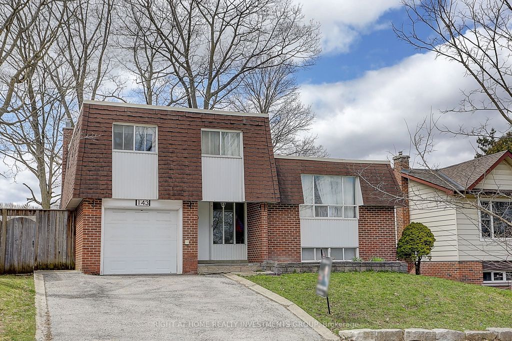 Photo of 143 Springdale Drive, Barrie, ON L4M 4Y1 (MLS # S12969060)