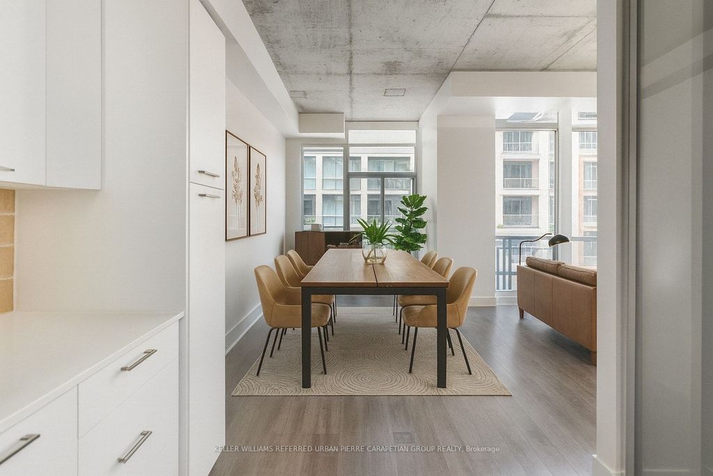 Photo of 399 Adelaide Street W #520, Toronto, ON M5V 1S4 (MLS # C12459544)