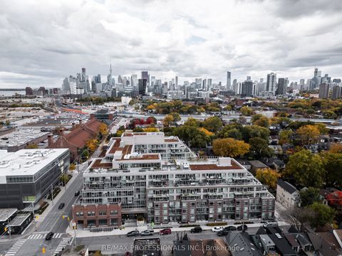 150 Logan Avenue 311 Toronto ON M4M 0E4