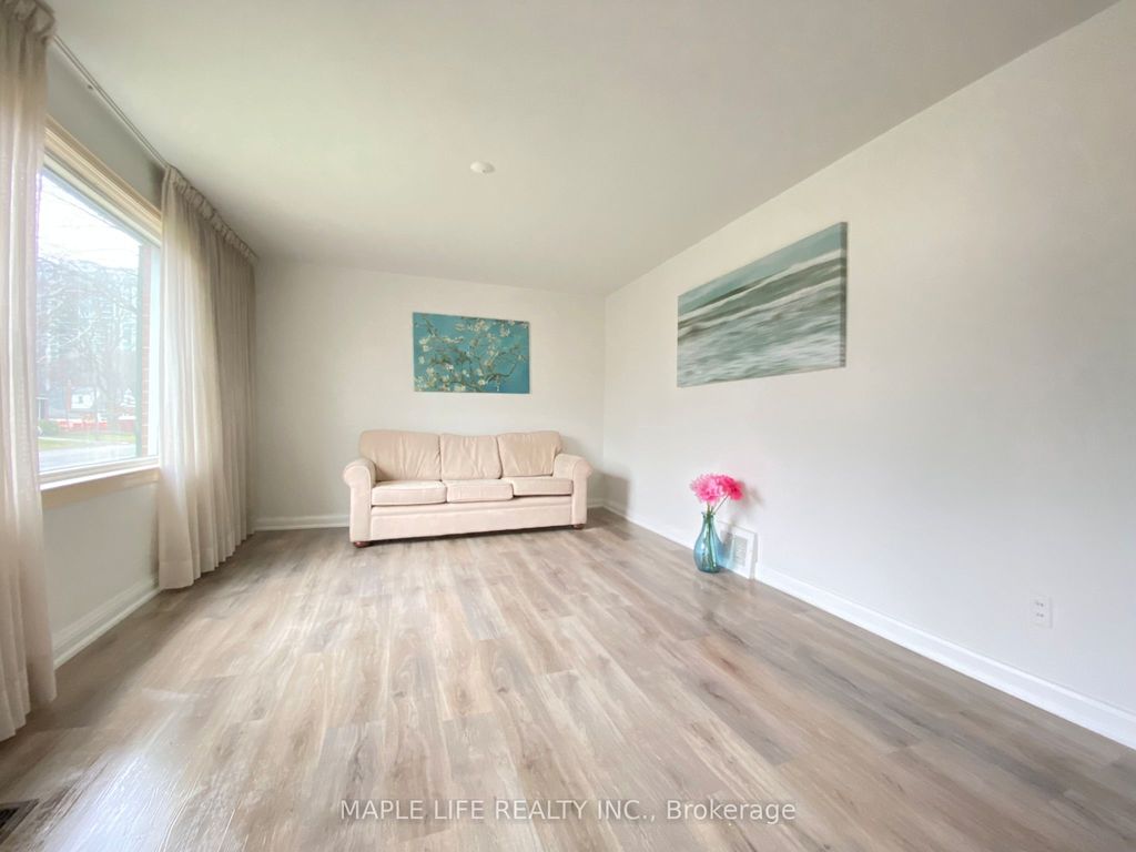 Photo of 16 Lyndale Drive, Toronto, ON M2N 2Y1 (MLS # C12999300)