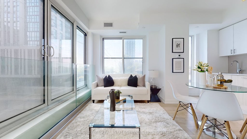 Photo of 1195 The Queensway N/A #213, Toronto, ON M8Z 0H1 (MLS # W13791238)