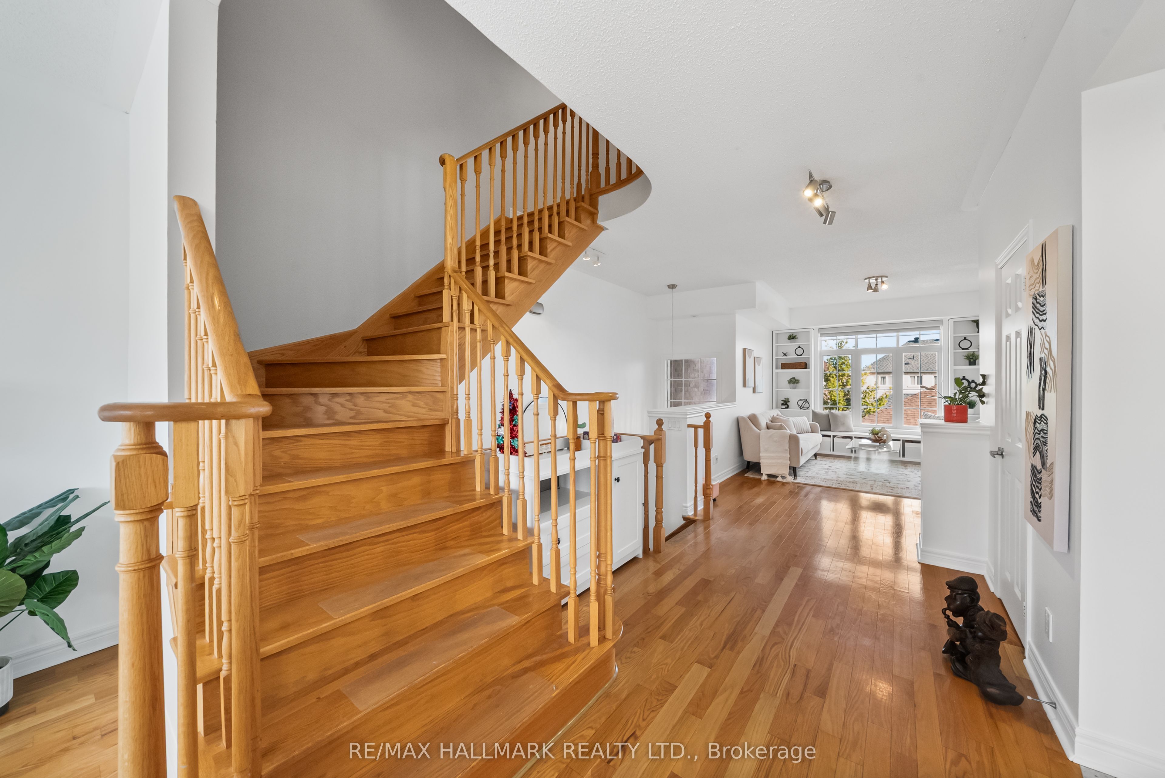 30 Greensborough Village Circle 22