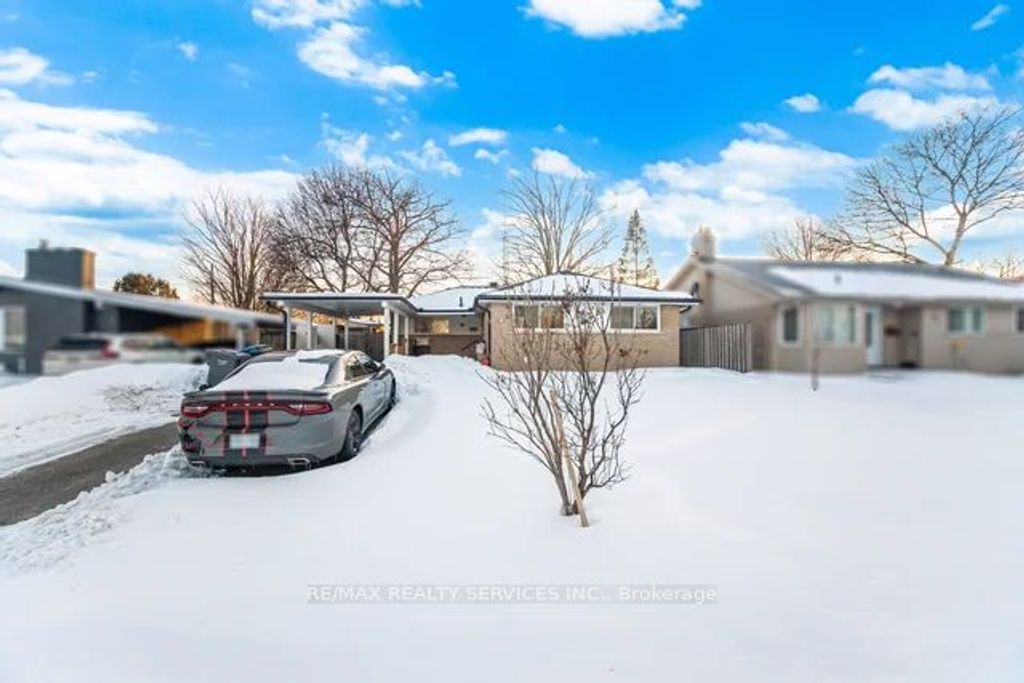 Photo of 15 Langwith Court, Brampton, ON L6Y 1Z9 (MLS # W12921548)