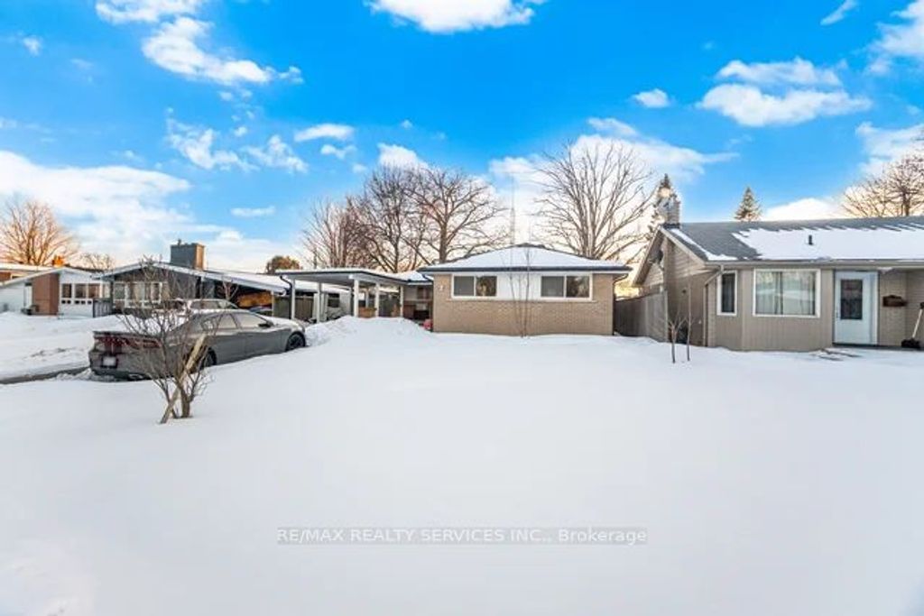 Photo of 15 Langwith Court, Brampton, ON L6Y 1Z9 (MLS # W12921548)