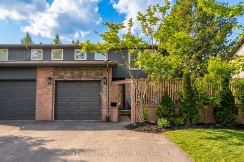 6956 Cadiz Crescent Mississauga ON L5N 1Y4